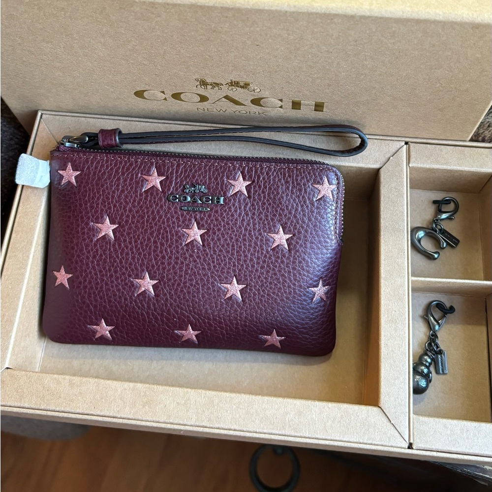 Authentic COACH Leather glitter stars wristlet and 2 charms set in box 🎁